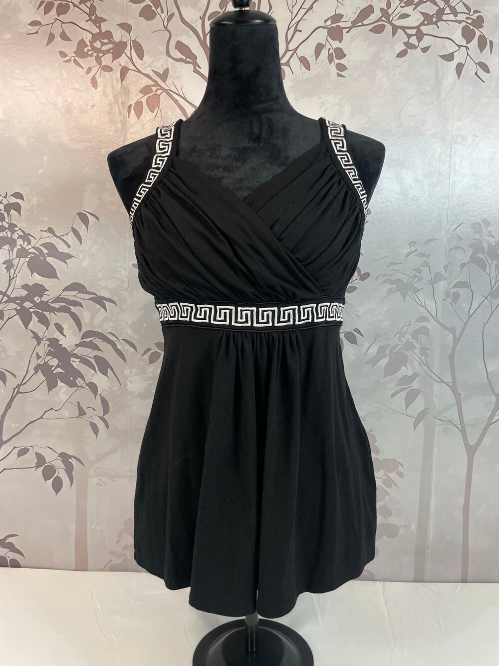 White House Black Market Greek Key Empire Waist Tank Top Black White S Cami
